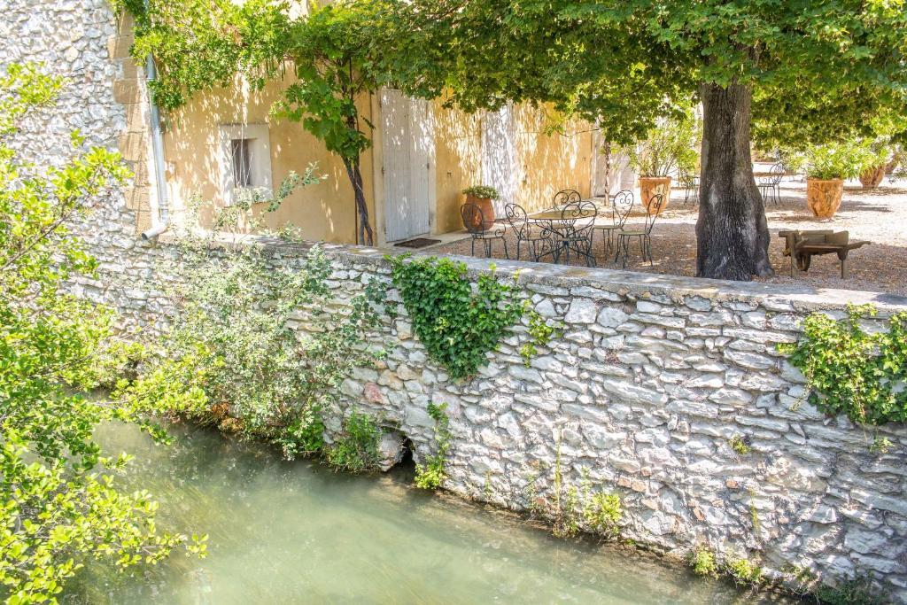 فندق Domaine De Blanche Fleur Châteauneuf-de-Gadagne المظهر الخارجي الصورة